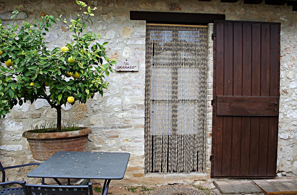 Agriturismo Residenza Paradiso Pension Trevi Buitenkant foto